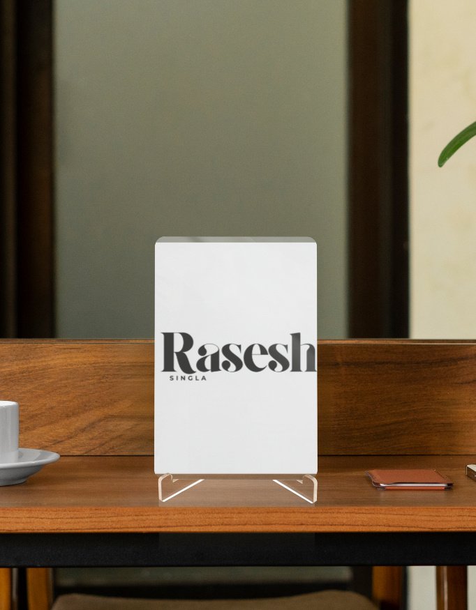 Shop Customiazable Acrylic Display Stand